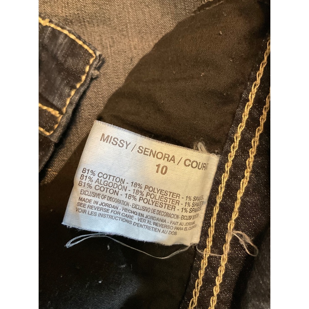 Dark Wash Denim Capri Jeans with Contrast Stitching and Embroidered Back Pockets - Picture 11 of 11